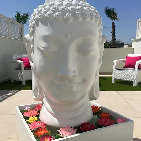 Buddha House Daire Torrox
